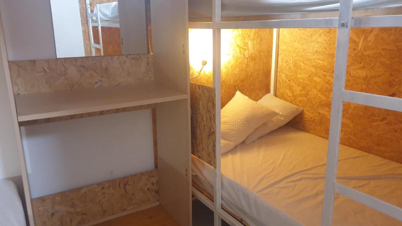 Home Hostel Катания Экстерьер фото